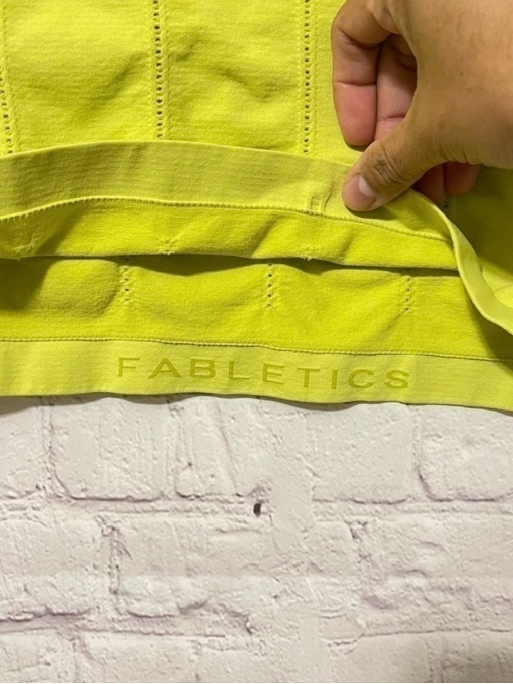 Fabletics Seamless Active Delta Tank Medium Racerback - Picture 6 of 6